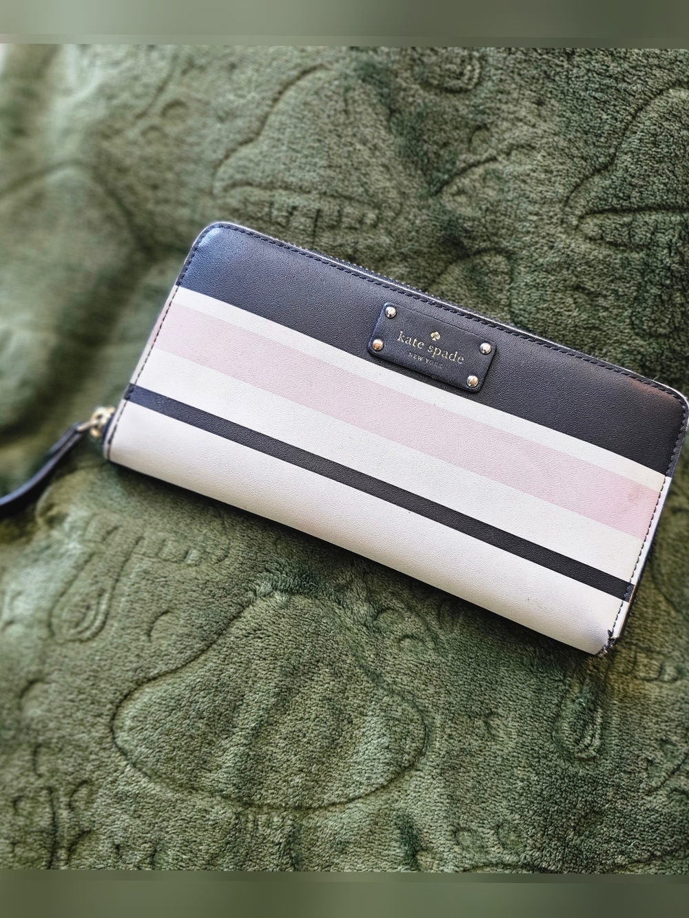 Kate Spade Grove Street Stacy Stripe Continental Wallet Colorblock Black Pink